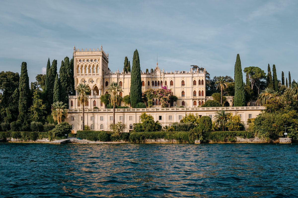 Isola del garda elopement