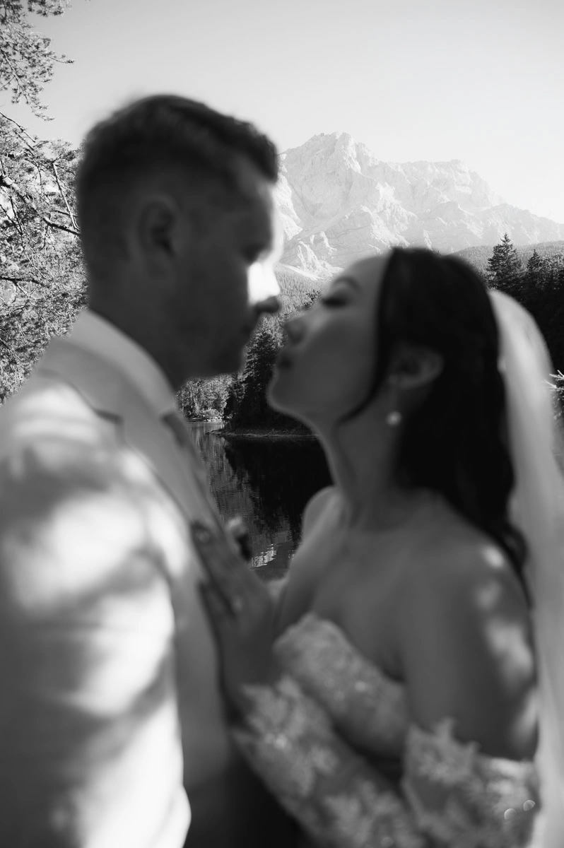 Wedding and elopement photographer Garmisch-Partenkirchen, Eibsee, Zugspitze